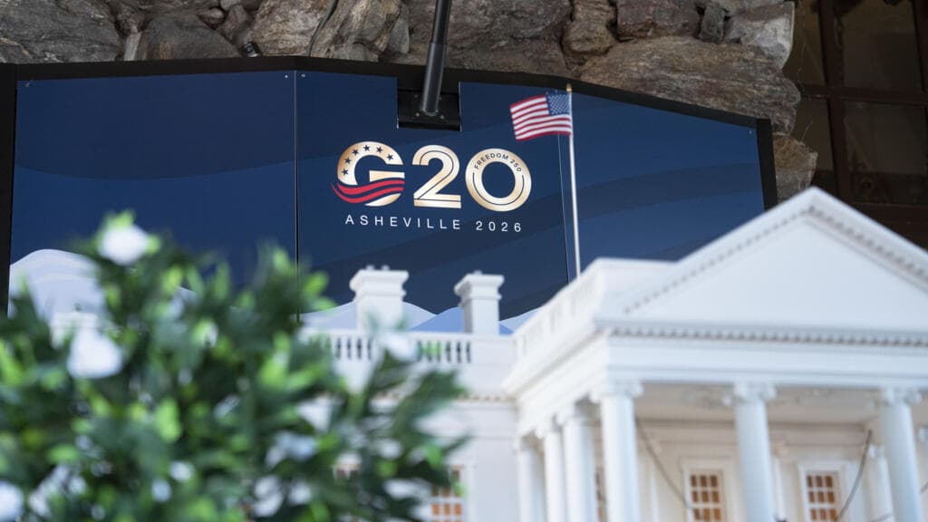 Bipartisan Senate Coalition Finalizes Sweeping Campaign Spending and Disclosure Reform